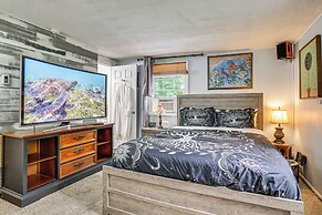 Artsy Cottage in Scotrun w/ Studio Space & Hot Tub