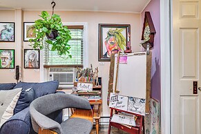 Artsy Cottage in Scotrun w/ Studio Space & Hot Tub