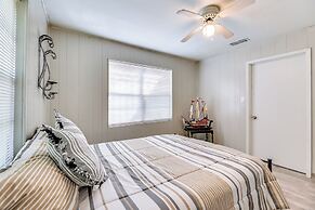 Single-story Brownsville Home ~ 2 Mi to Airport!