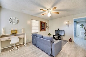 Single-story Brownsville Home ~ 2 Mi to Airport!