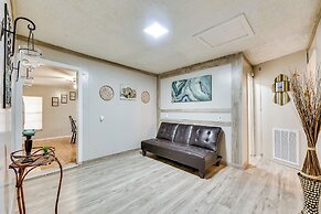 Single-story Brownsville Home ~ 2 Mi to Airport!