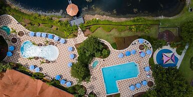 Family 3BR Oasis for 6 With Private Pool