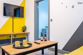 Stunning One Bedroom Apartments