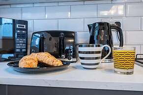 Stunning One Bedroom Apartments