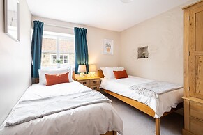 Host Stay Moorland Cottage