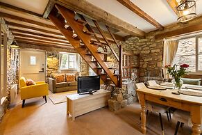 Host Stay Byre Cottage