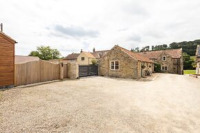 Host Stay Byre Cottage