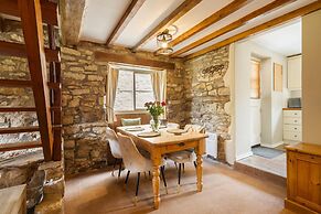 Host Stay Byre Cottage