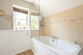 Host Stay Byre Cottage