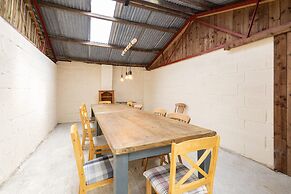 Host Stay Byre Cottage