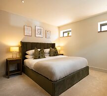 Victoria View - Brand New 2 Bedroom - Parking