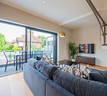 Victoria View - Brand New 2 Bedroom - Parking