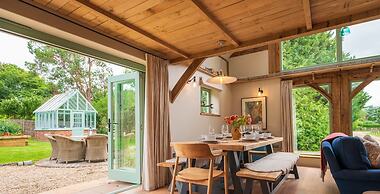 Rural Escape - Foxglove Barn