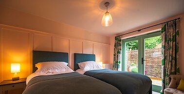 Rural Escape - Foxglove Barn