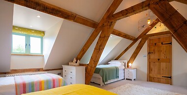 Rural Escape - Foxglove Barn