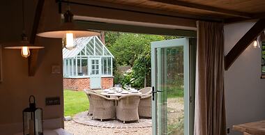 Rural Escape - Foxglove Barn