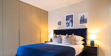 The Elizabeth Suite - Brand New 3 Bedroom Mews