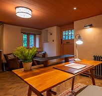 The Writers Retreat - 5 Beds Parking Much More