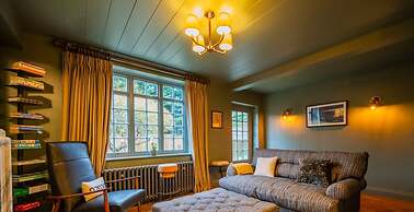 The Writers Retreat - 5 Beds Parking Much More