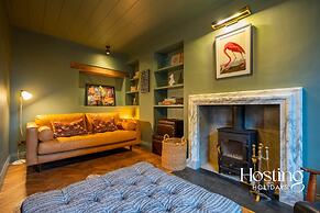 The Writers Retreat - 5 Beds Parking Much More