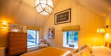 The Writers Retreat - 5 Beds Parking Much More