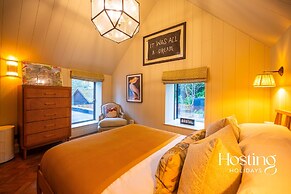 The Writers Retreat - 5 Beds Parking Much More