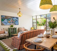 The Writers Retreat - 5 Beds Parking Much More