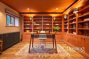 The Writers Retreat - 5 Beds Parking Much More