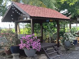 Kurau Inn  Farmstay