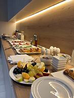 Boutique Hotel The Roots