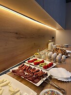 Boutique Hotel The Roots