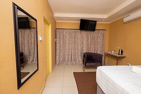 WoodMead Guest House & Events
