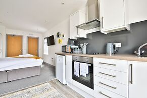 Stunning Studio In Converted Building