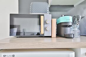 Stunning Studio In Converted Building