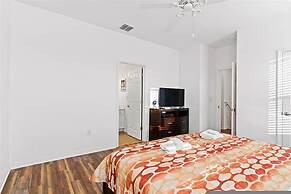 Grand Executive Deluxe 4BR Pool Home Near Disney Parks