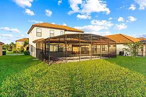 Grand Executive Deluxe 4BR Pool Home Near Disney Parks