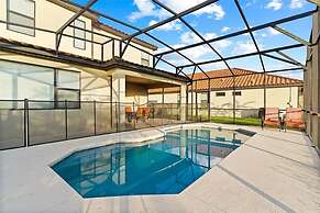 Grand Executive Deluxe 4BR Pool Home Near Disney Parks
