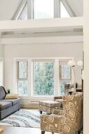 3BR Lakeside Penthouse Retreat