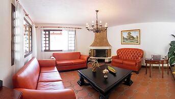 Autenthico Sajonia Hotel Aeropuerto