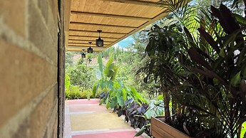 Autenthico Sajonia Hotel Aeropuerto