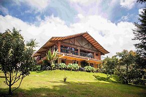 Autenthico Sajonia Hotel Aeropuerto