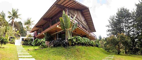 Autenthico Sajonia Hotel Aeropuerto