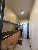 Condo Resort 1 Br by Rosenda B.