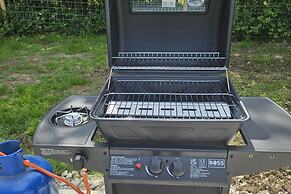 Equestrian Retreat - Sleeps 6 & Bbq