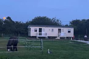 Equestrian Retreat - Sleeps 6 & Bbq