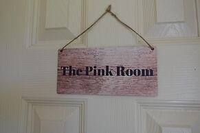 Equestrian Retreat - Sleeps 6 & Bbq