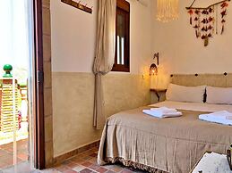 Sayalonga Villa Retreat With 7 Bedrooms