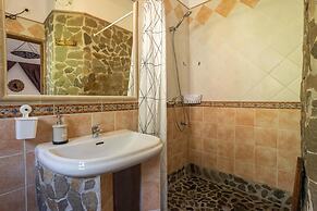 Sayalonga Villa Retreat With 7 Bedrooms