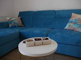 Cosy Apartment Shadesofblue M&M With Private Pool