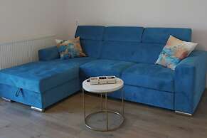 Shadesofblue M & M Sleeps 4 With Pool